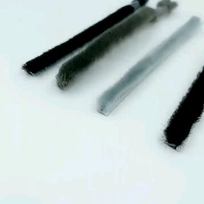 좋은 가격 주문형 PVC 문 틈 마개 PD 방음장치가 되는 바닥 밀봉 온라인